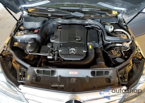 2013 Mercedes-Benz C 250 from USA, damaged, VIN WDDGF4HB0DR265776